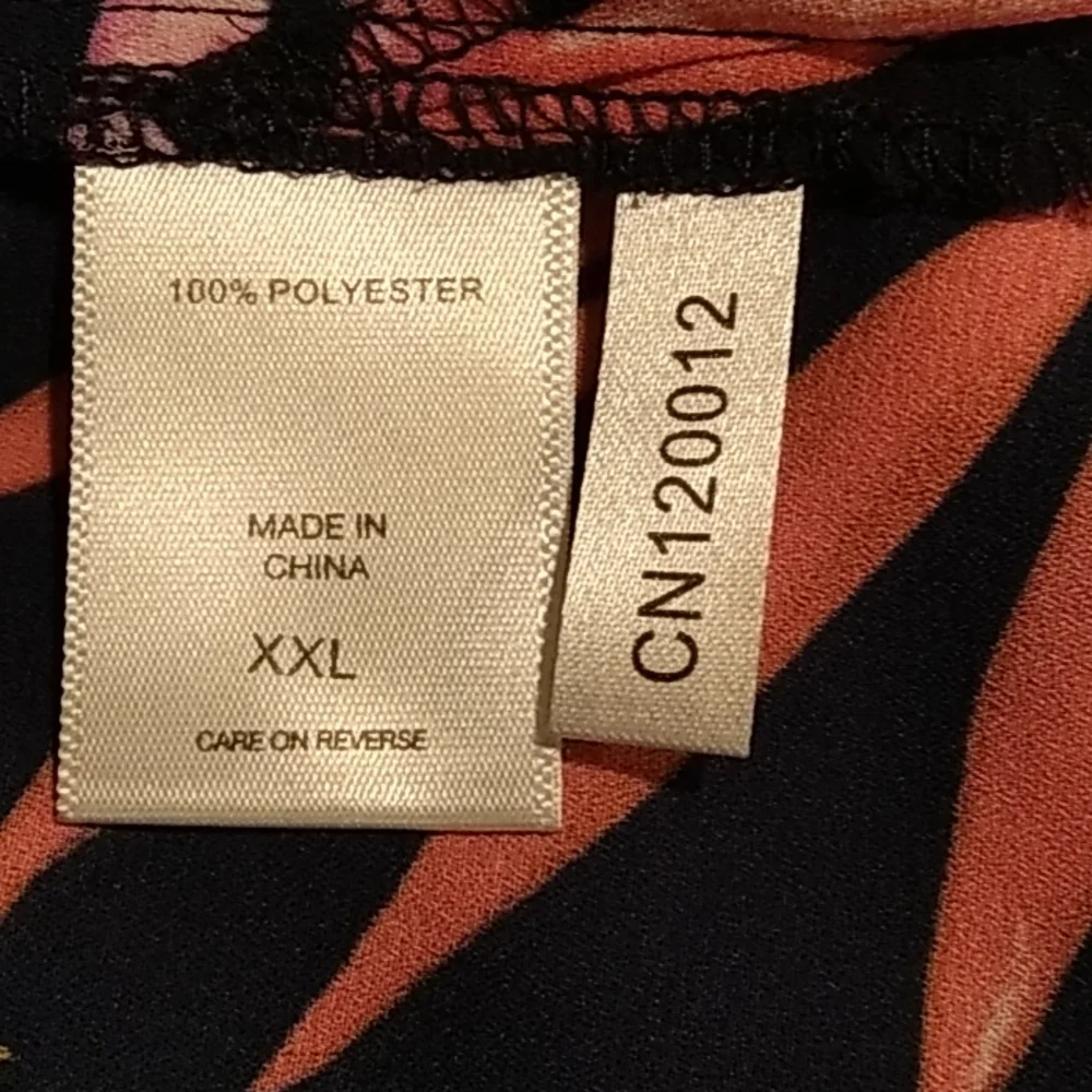 Off the shoulder Top * NWOT * - Picture 4 of 6